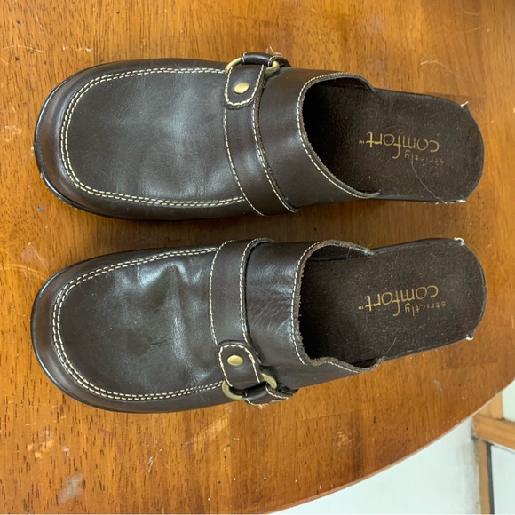 Strictly Comfort Brown Leather Slip-On Clogs 9M - Picture 2 of 7